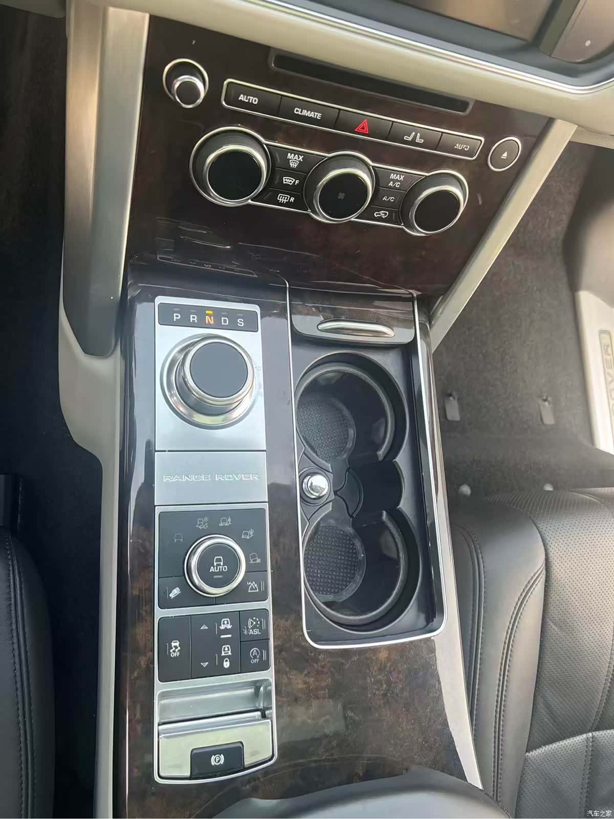 Land Rover Range Rover, 2015 11