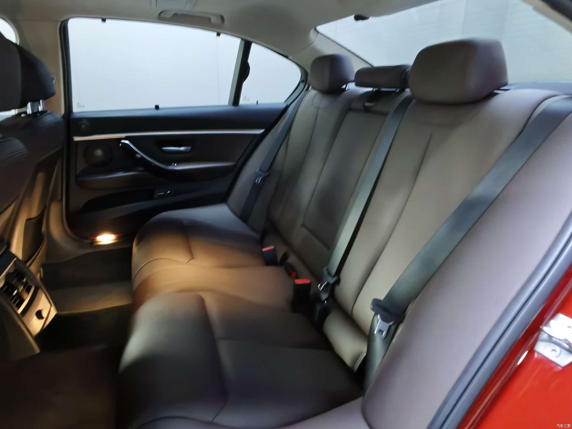 BMW 3 Series, 2018 12