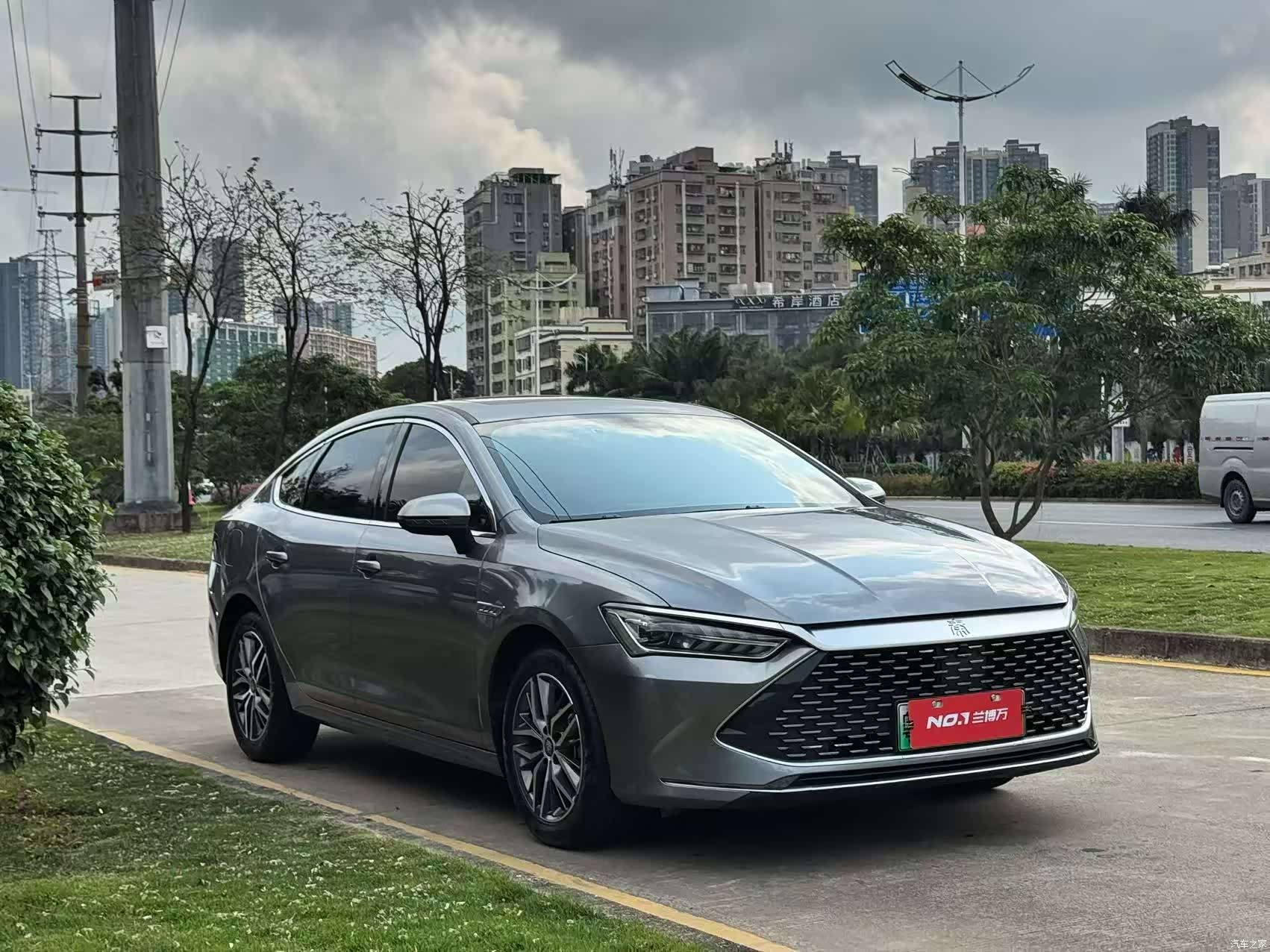 BYD Qin, 2022 10