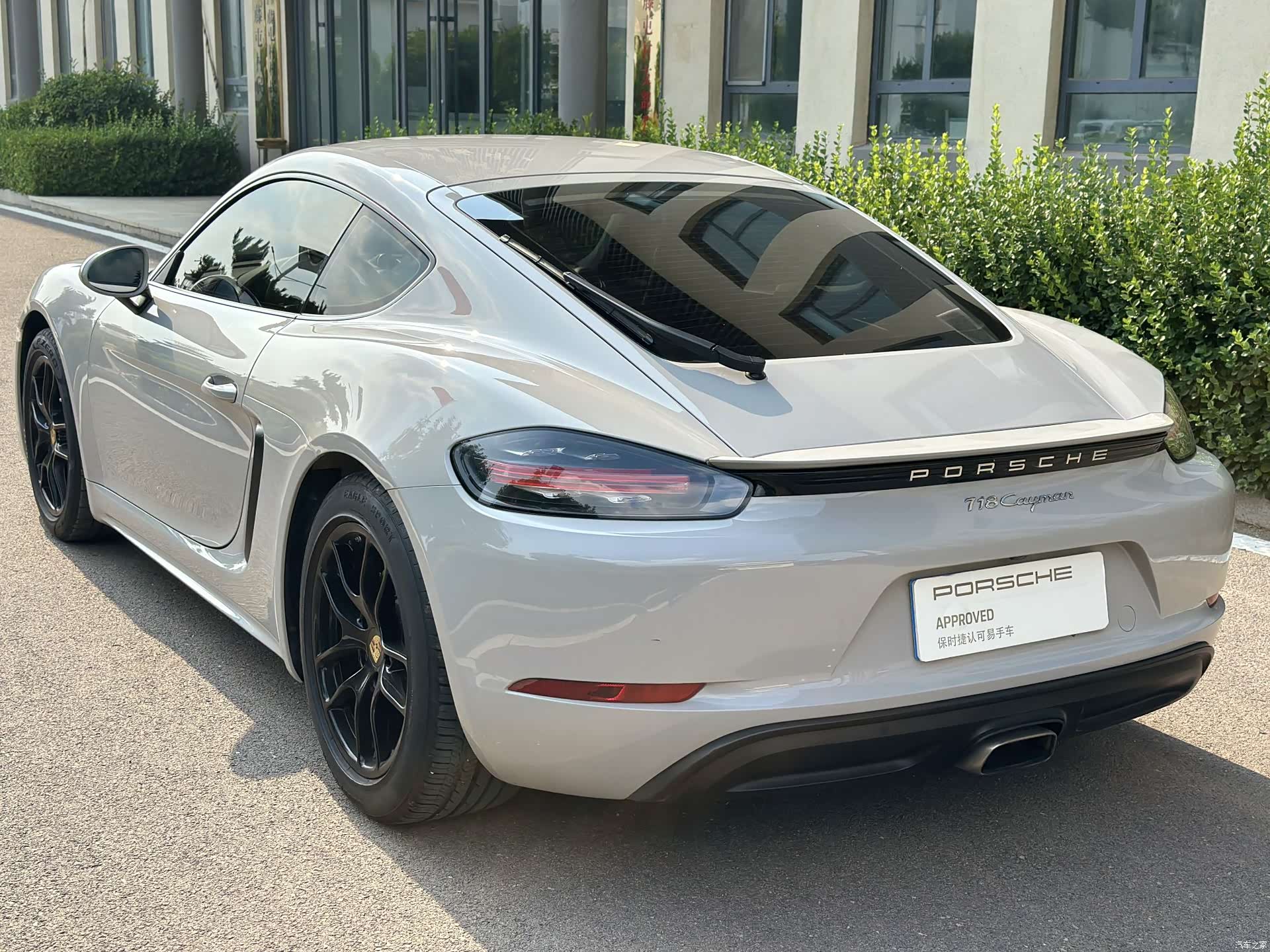 Porsche Cayman, 2019 12