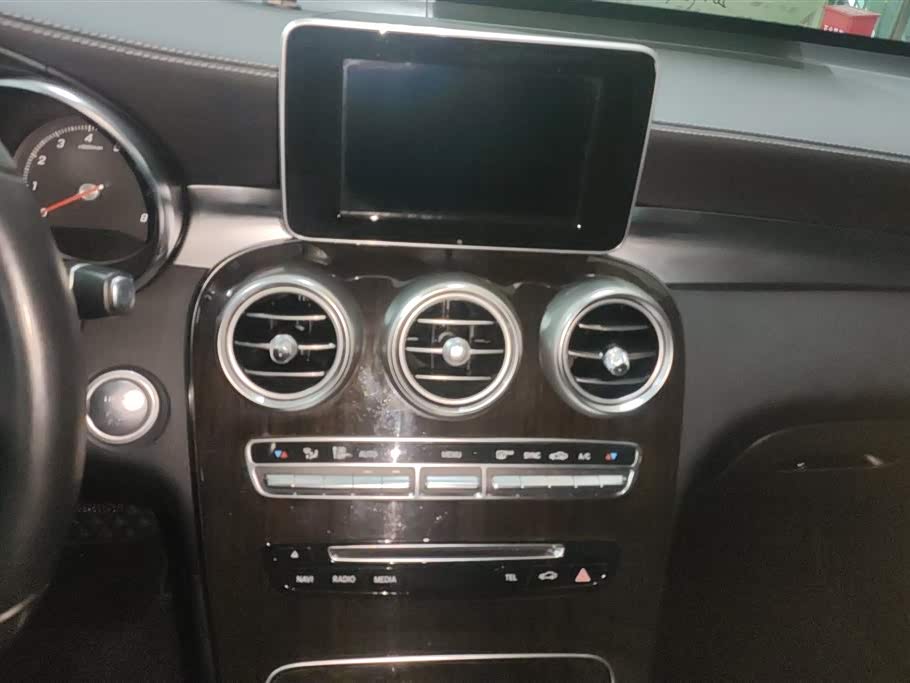 Mercedes-Benz GLC Mercedes-Benz GLC