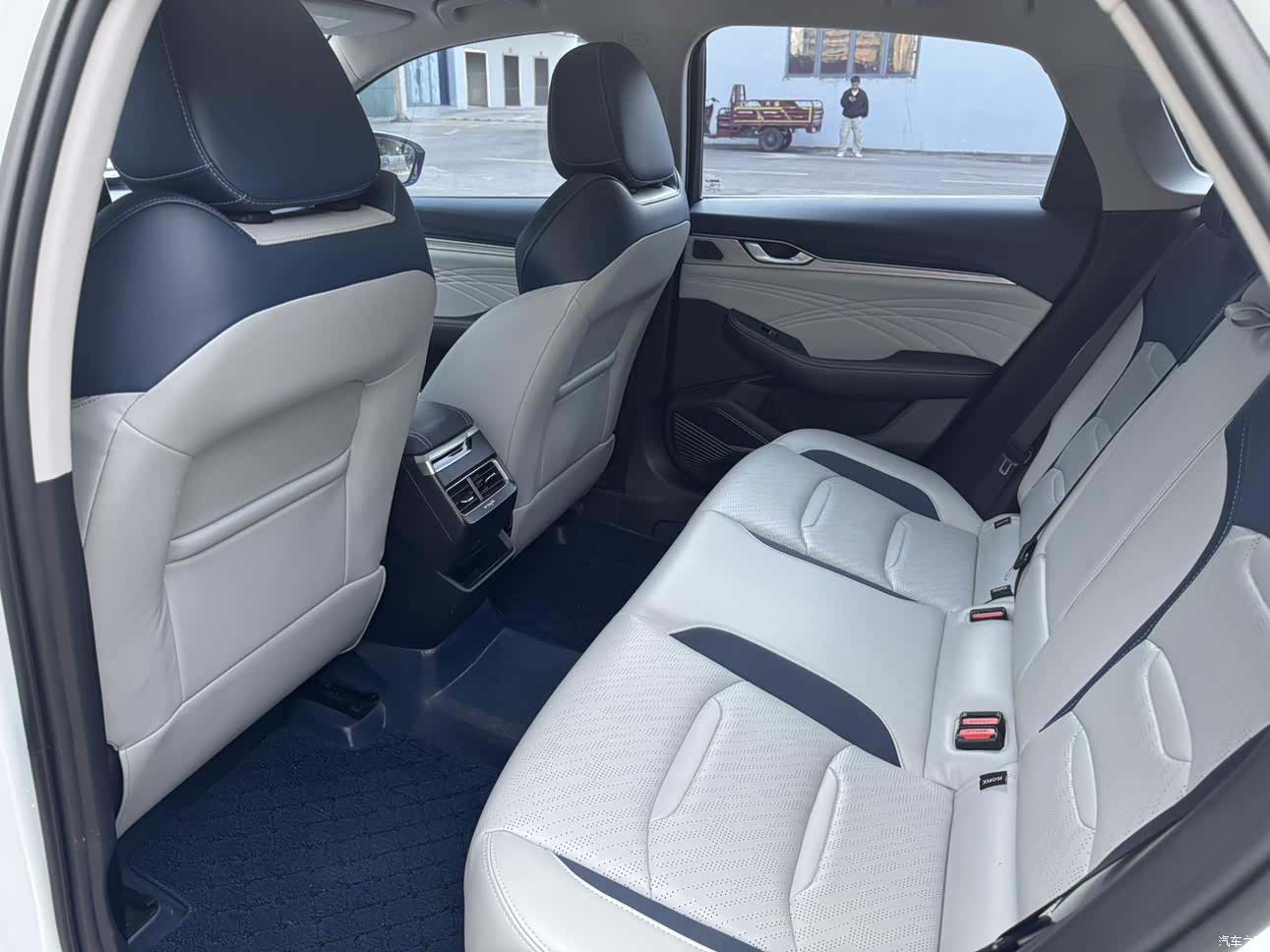 Geely Preface, 2021 23