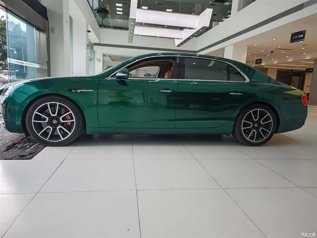 Bentley Flying Spur, 2018 10