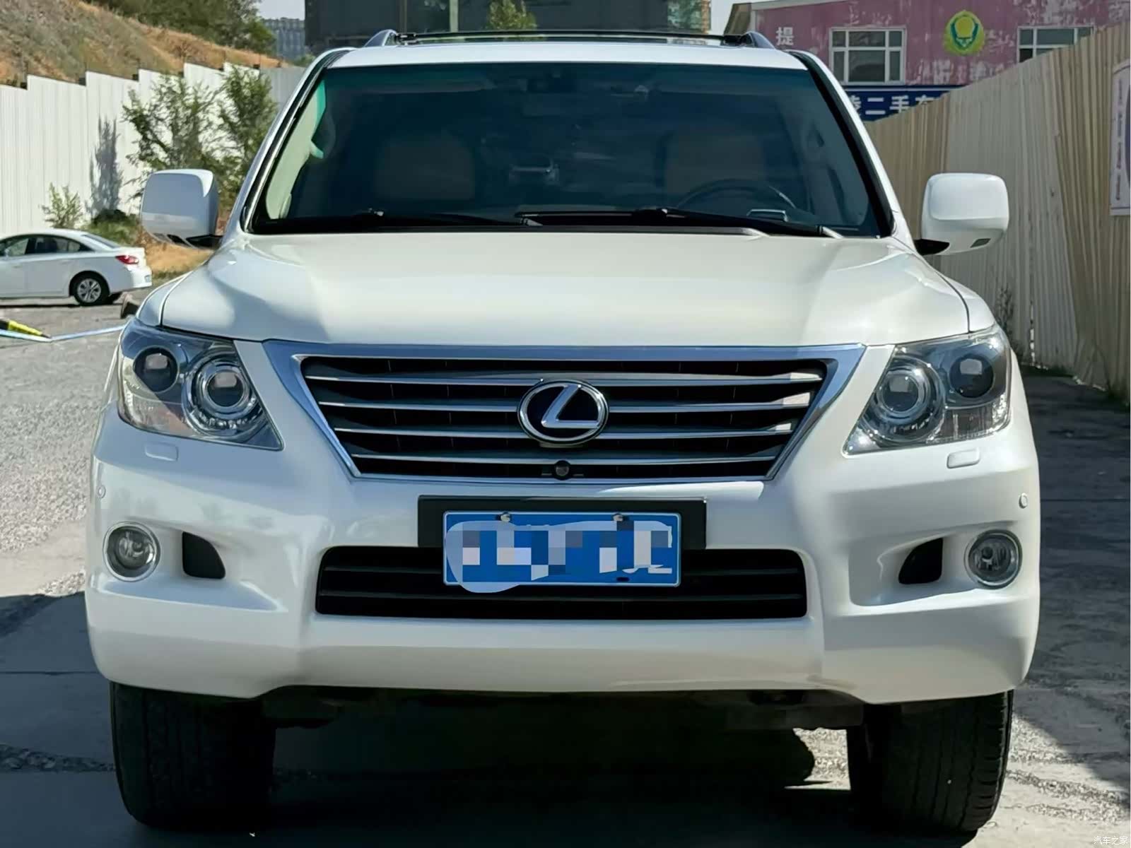 Lexus LX, 2010 2