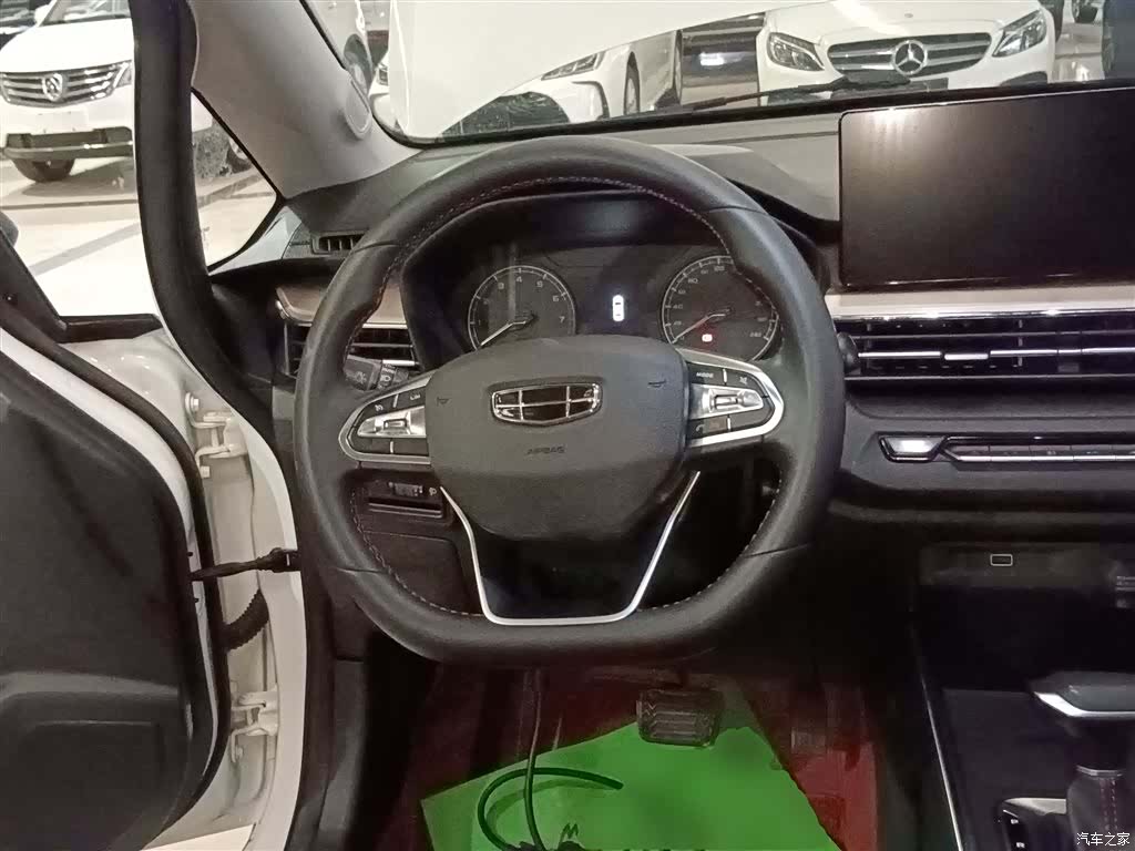 Geely X3, 2022 11