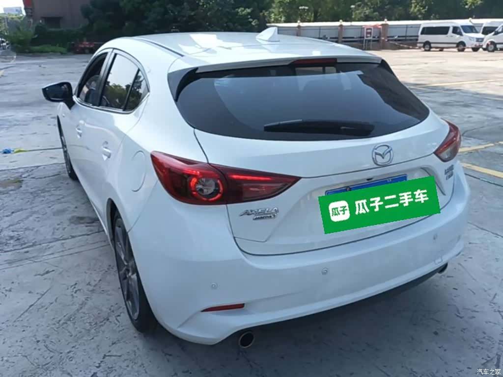 Mazda Mazda3, 2018 все фото
