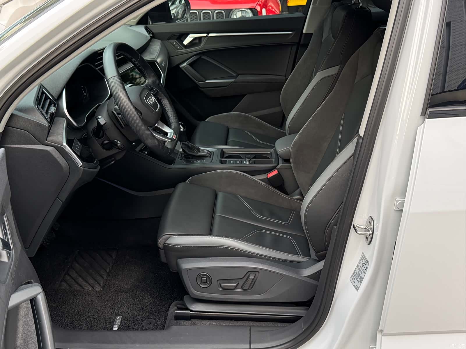 Audi Q3, 2023 все фото