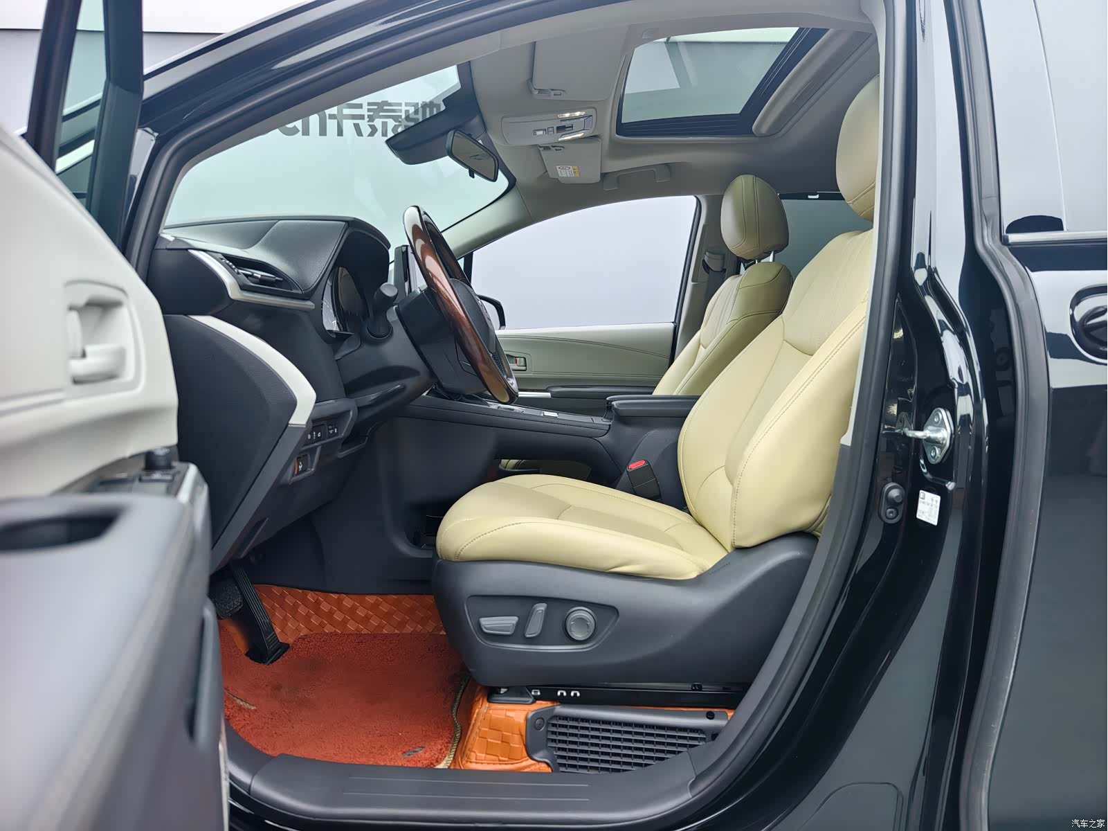 Toyota Granvia, 2024 8
