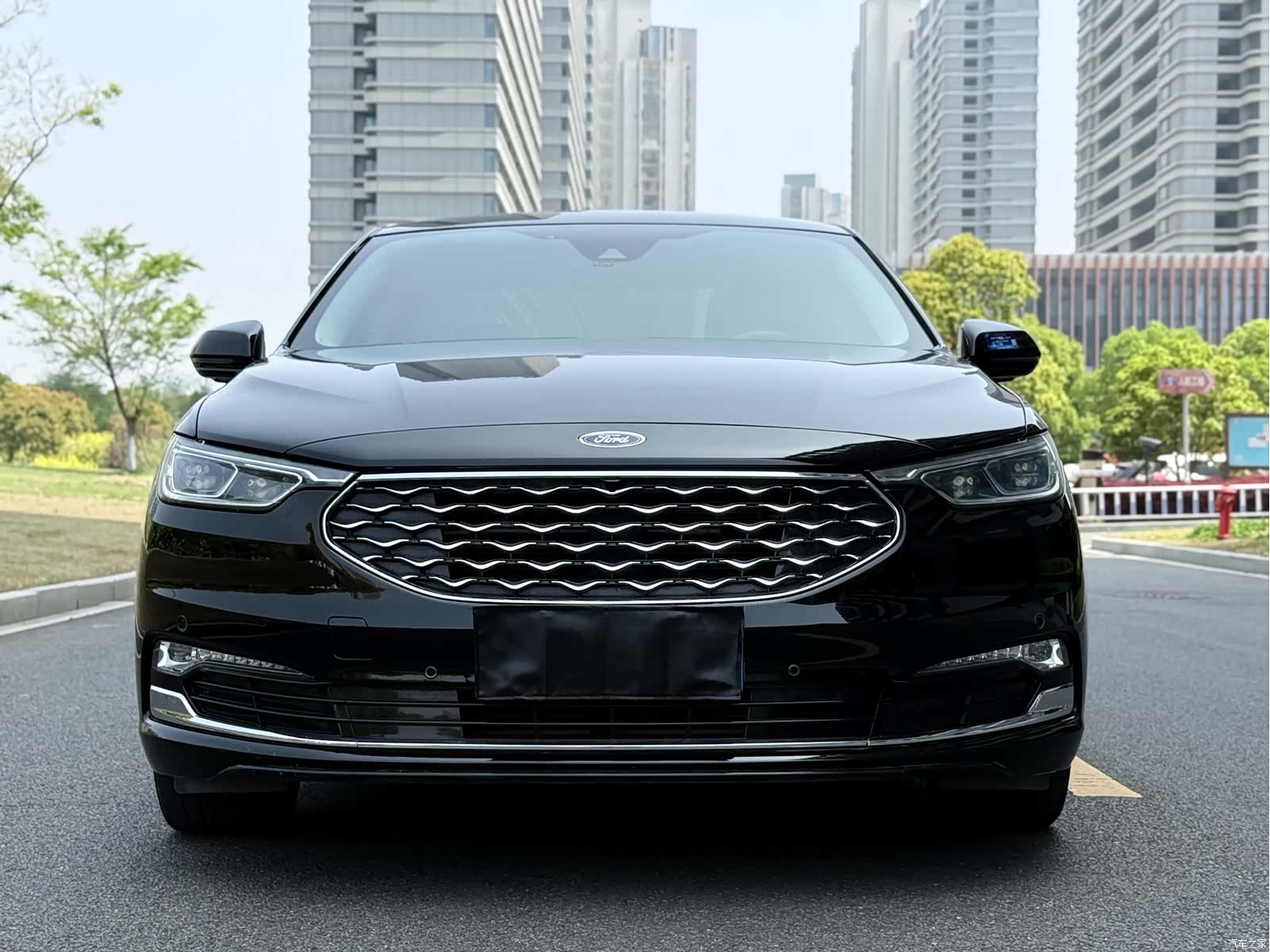 Ford Taurus