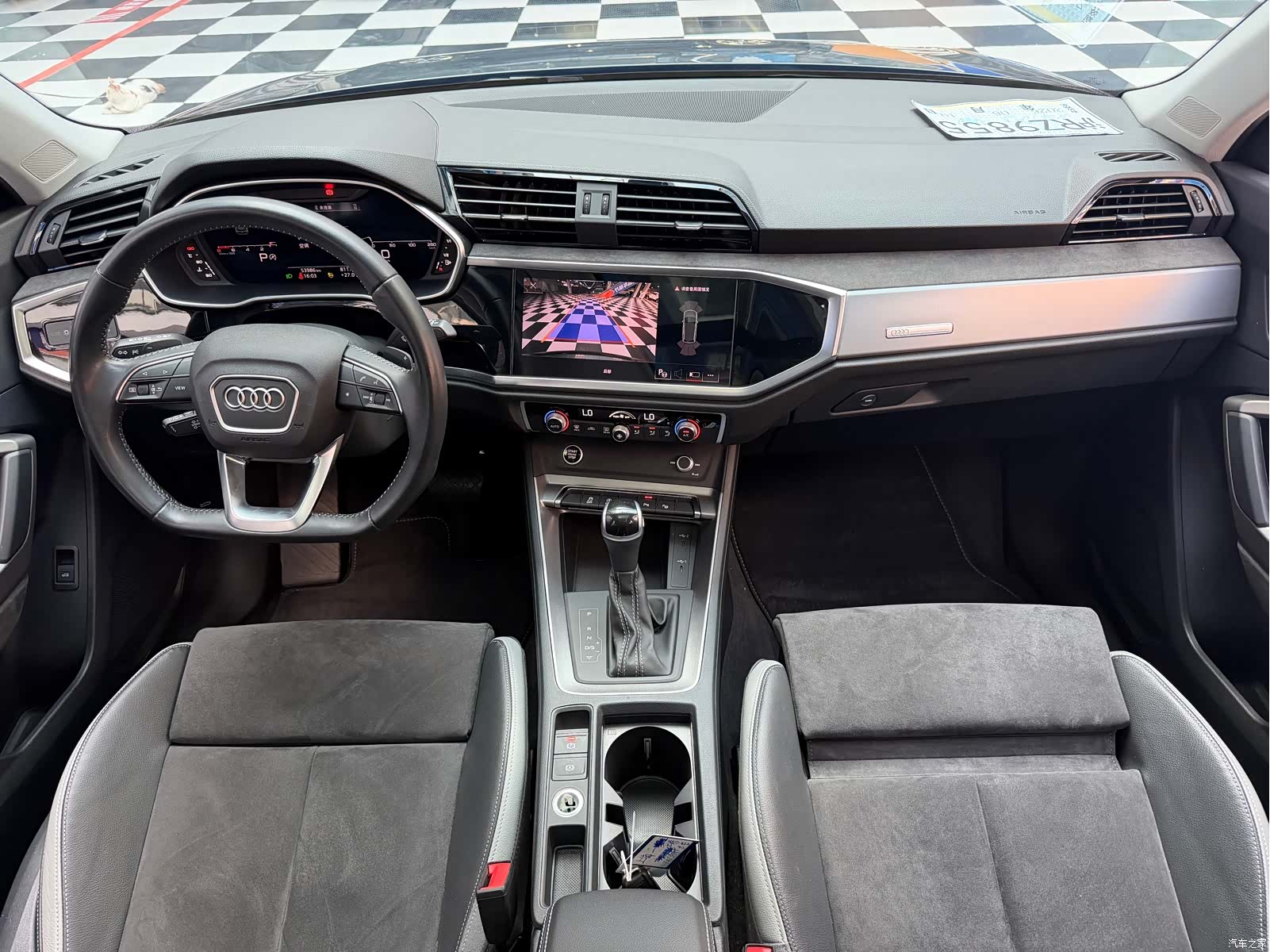 Audi Q3, 2022 9