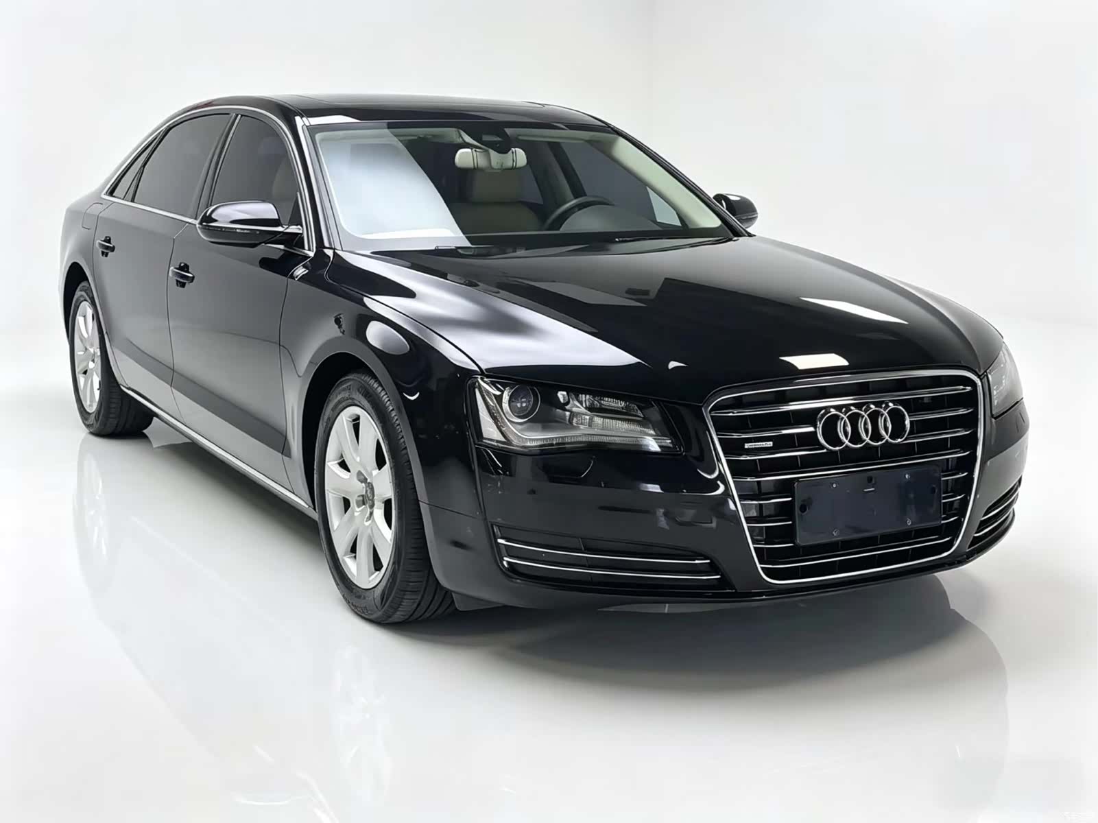 Audi A8L, 2012 3