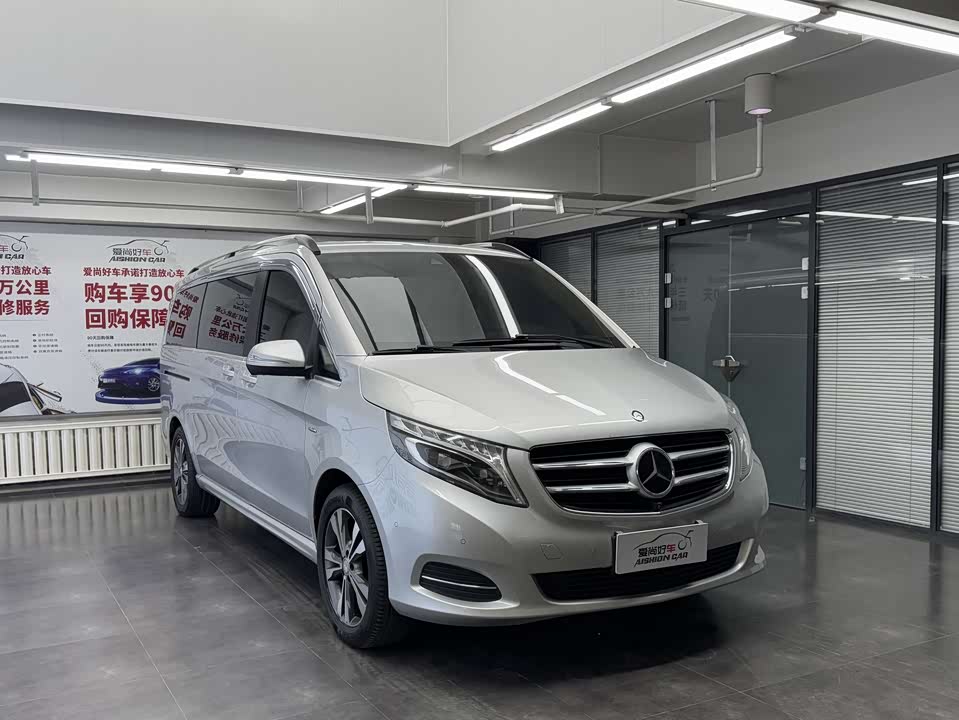 Mercedes-Benz V-class