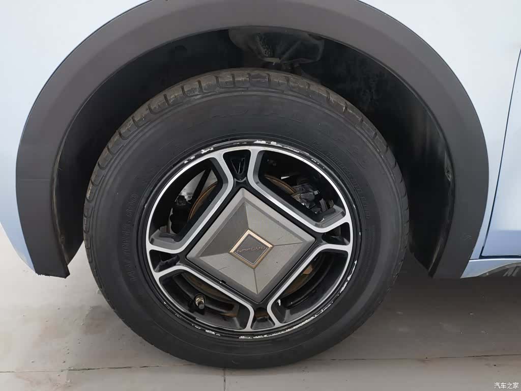 Wuling E300, 2020 17