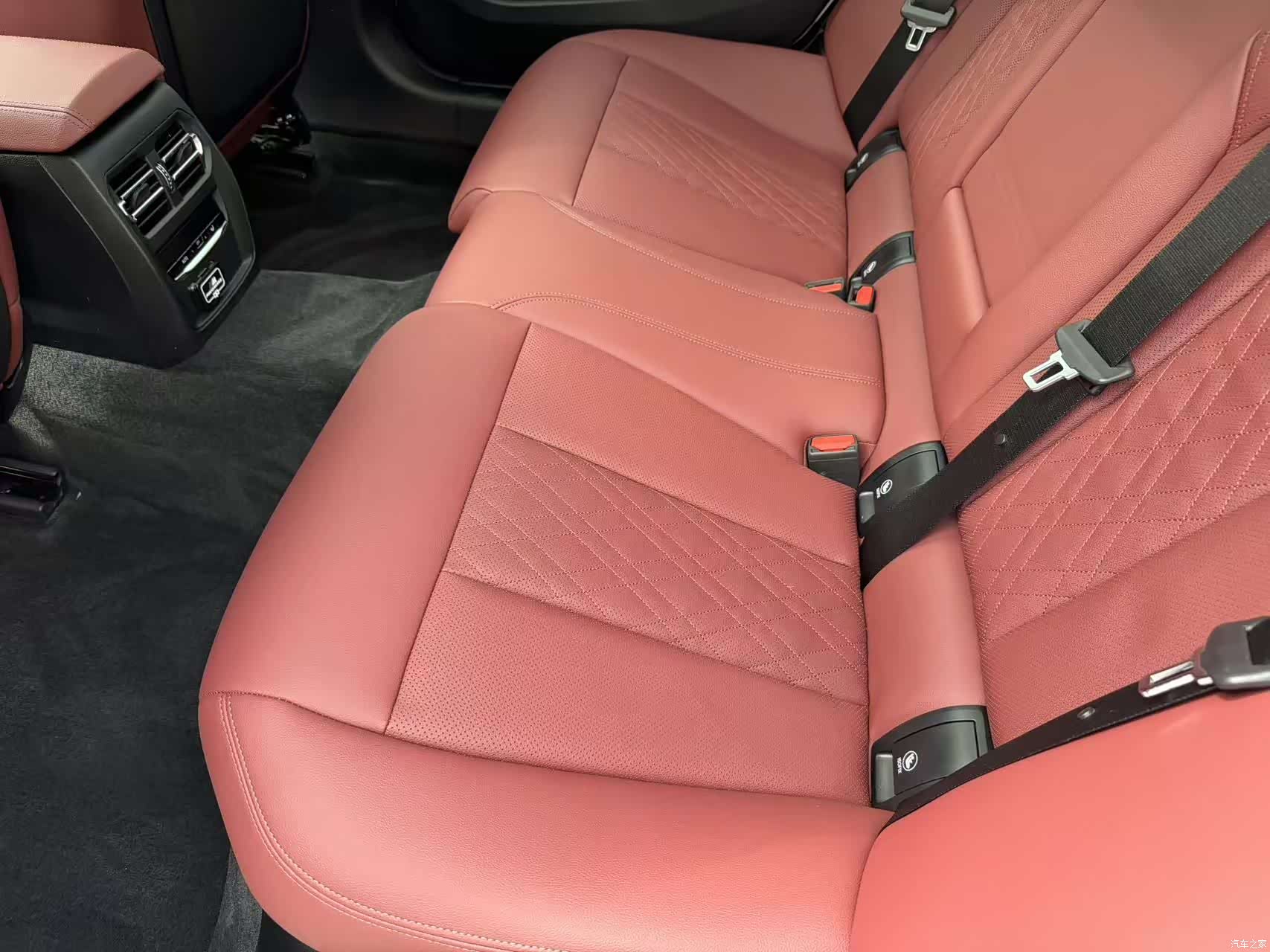BMW 3 Series, 2021 16