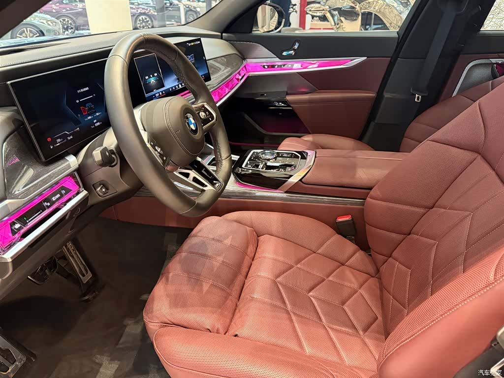 BMW 7 Series, 2025 7