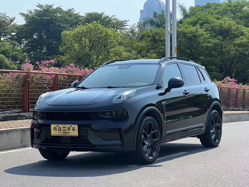 Lynk & Co 01