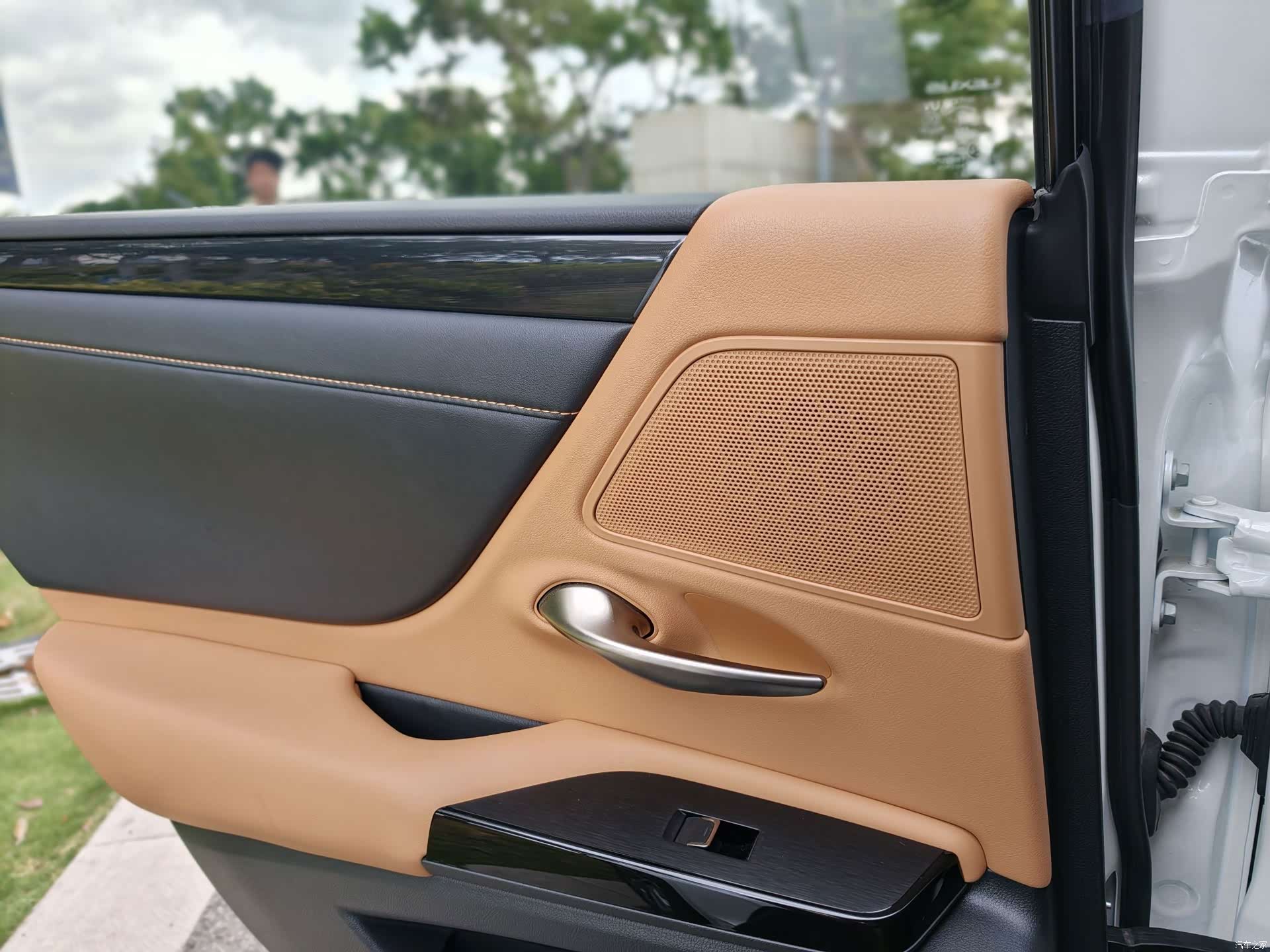 Lexus ES, 2023 24