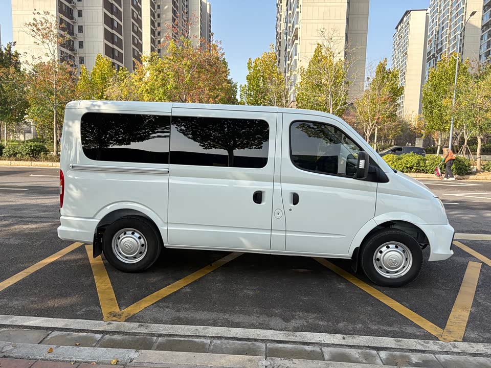 MAXUS Xintu V80