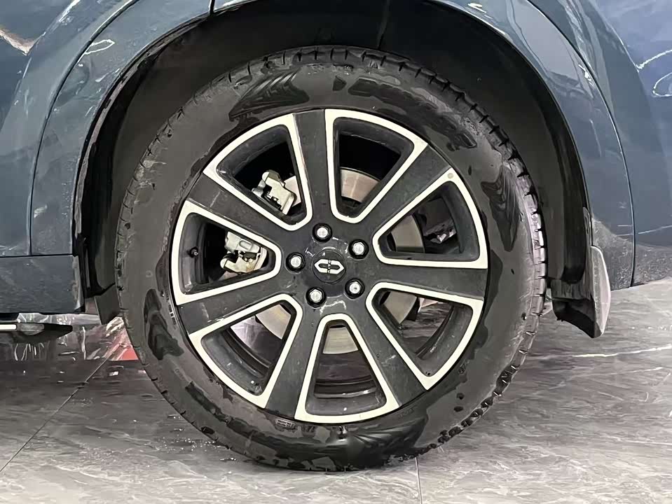 AITO Ask the world M7