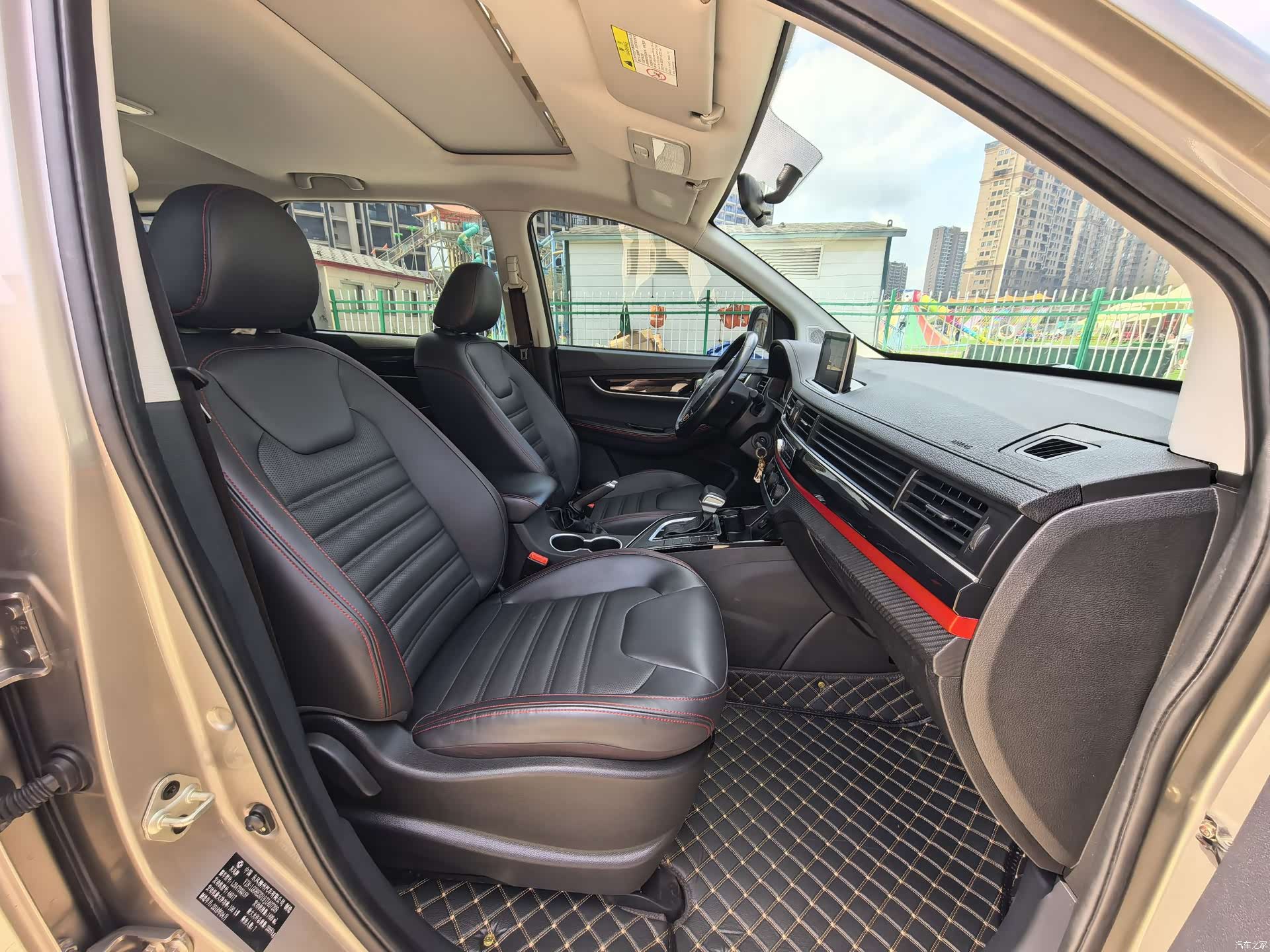 DongFeng X6, 2018 7