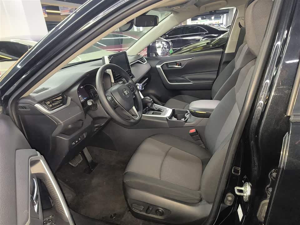 Toyota RAV4 Rongfang