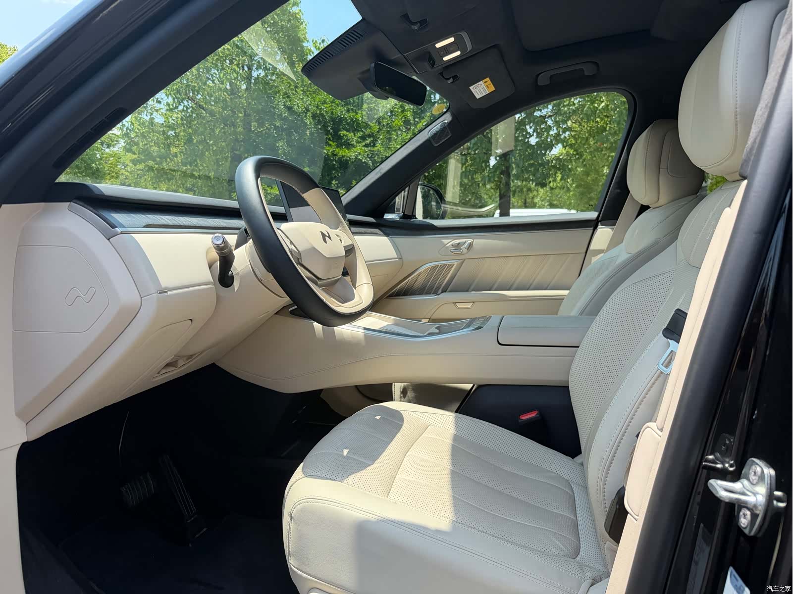 NIO L90, 2025 9