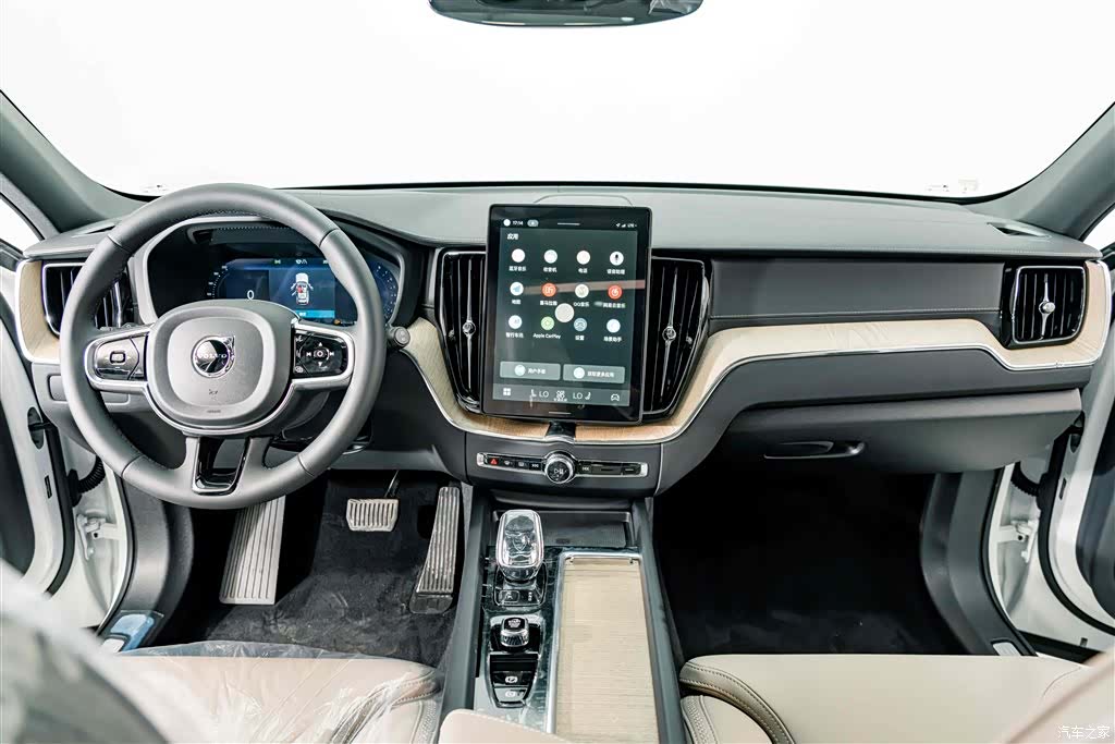 Volvo XC60, 2026 10