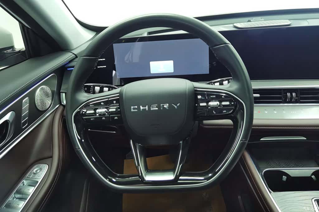Chery Tiggo 8, 2024 15