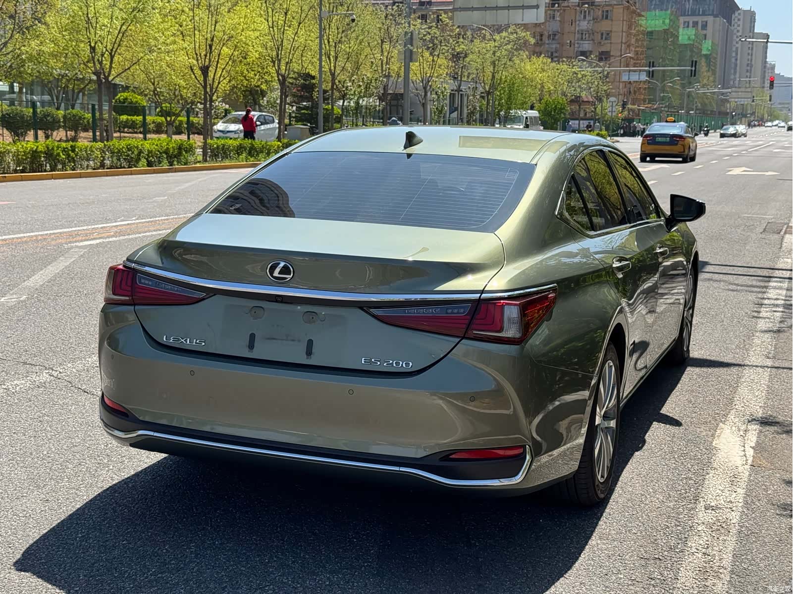 Lexus ES, 2019 27