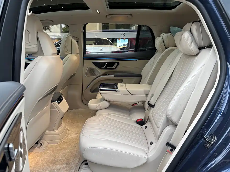 Mercedes-Benz EQS SUV