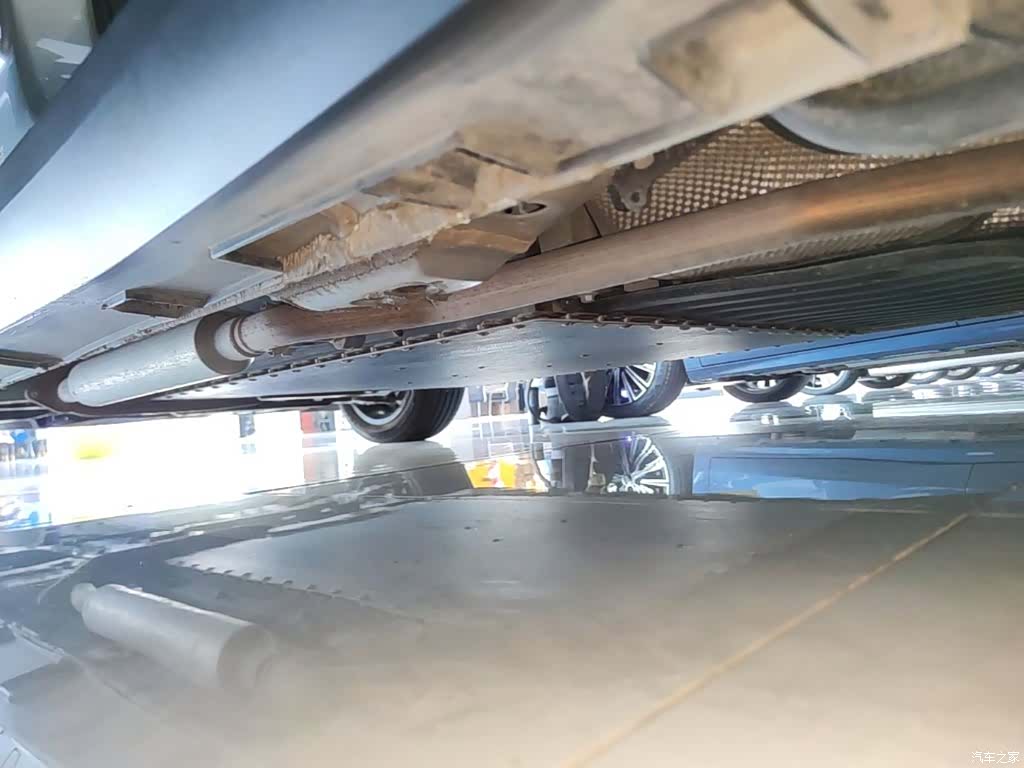 Geely Galaxy L6, 2025 22