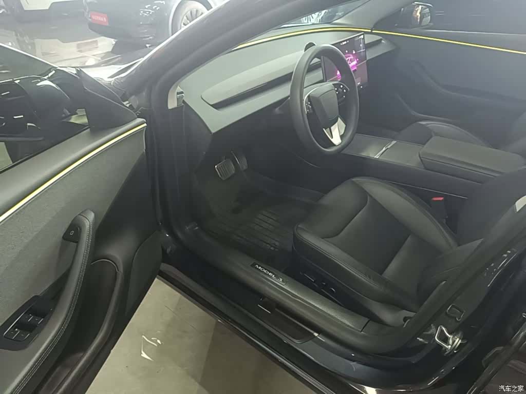 Tesla Model 3, 2024 16