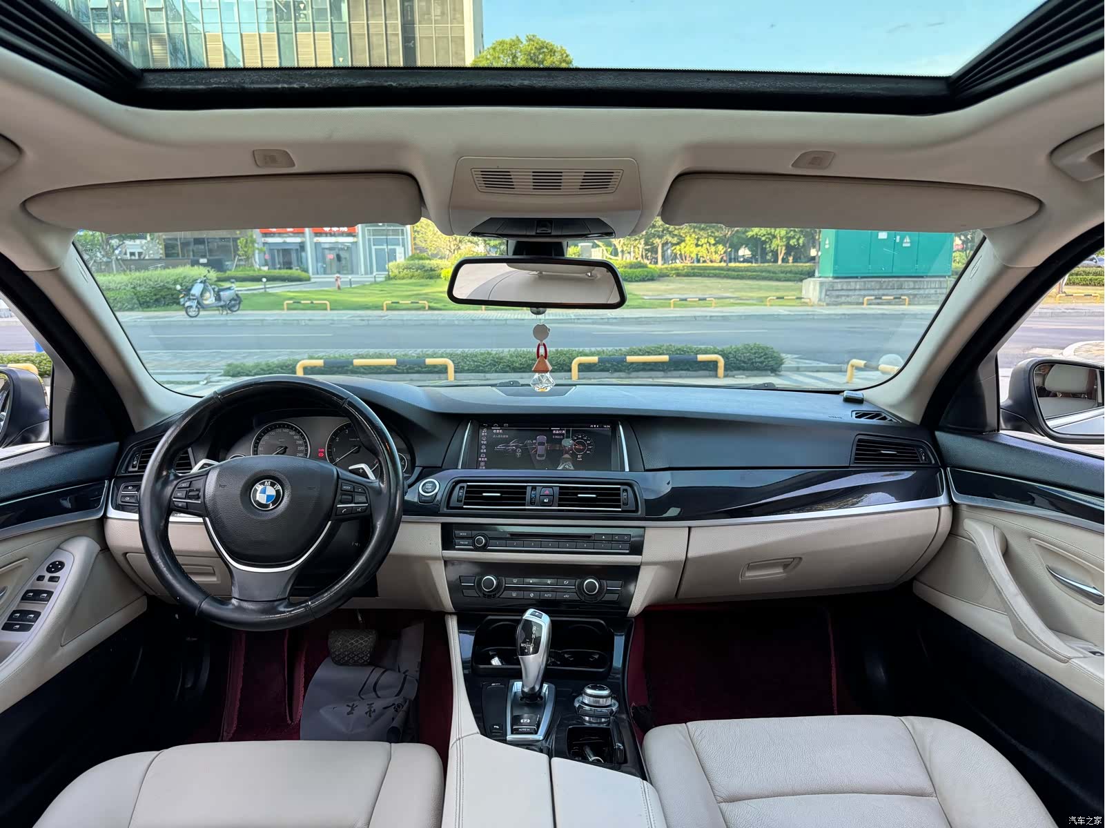 BMW 5 Series, 2011 12