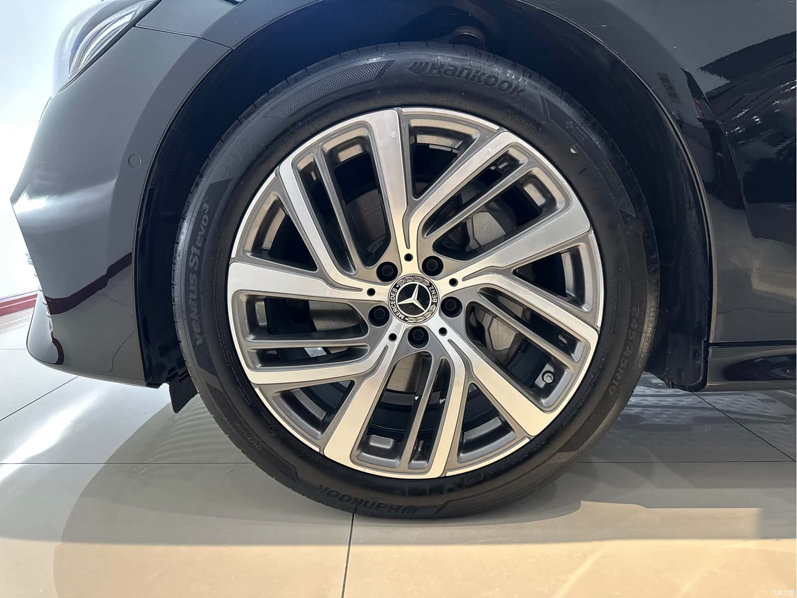 Mercedes-Benz E-Class, 2025 19