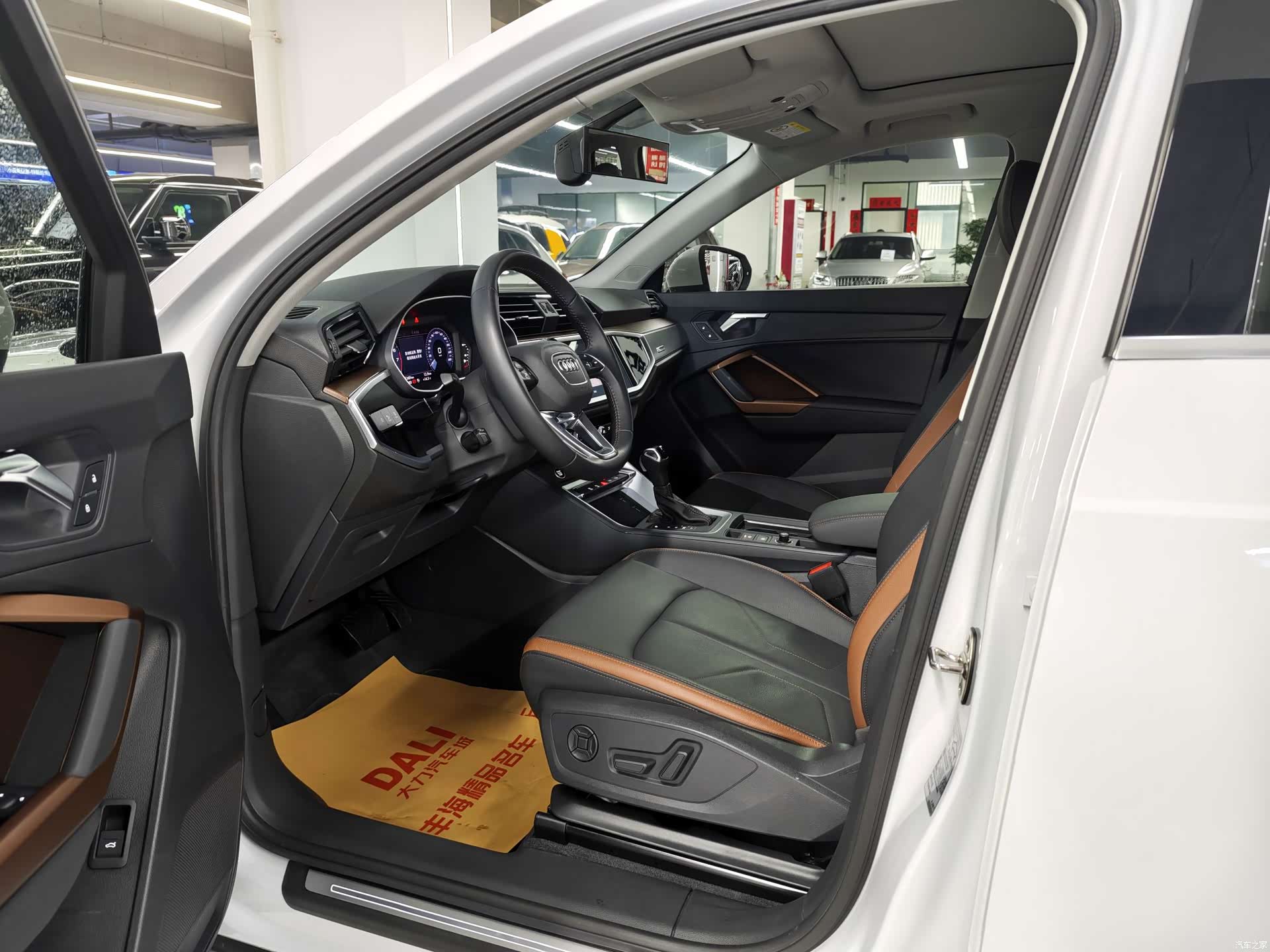 Audi Q3, 2021 все фото