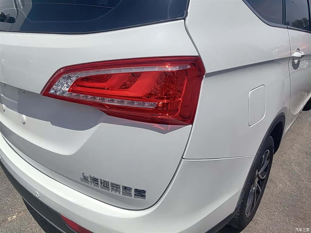 Wuling 730, 2018 8