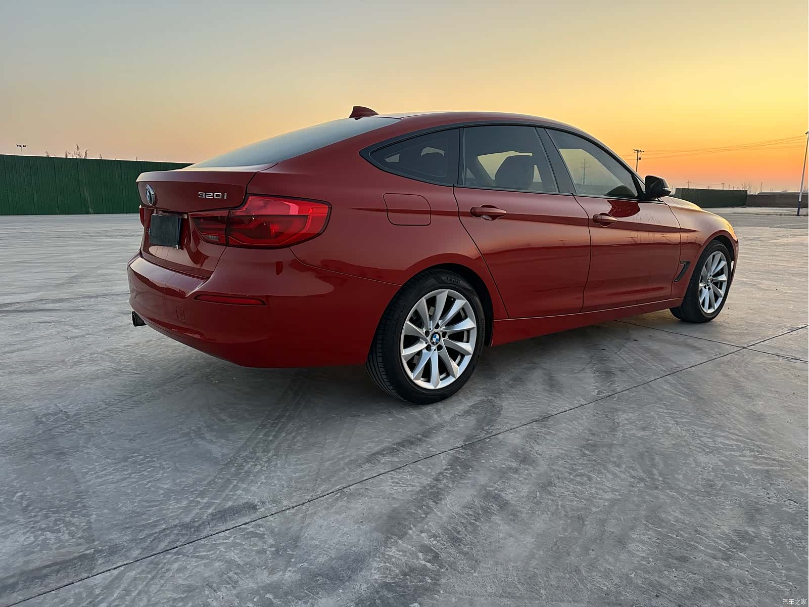 BMW 3 Series, 2017 все фото