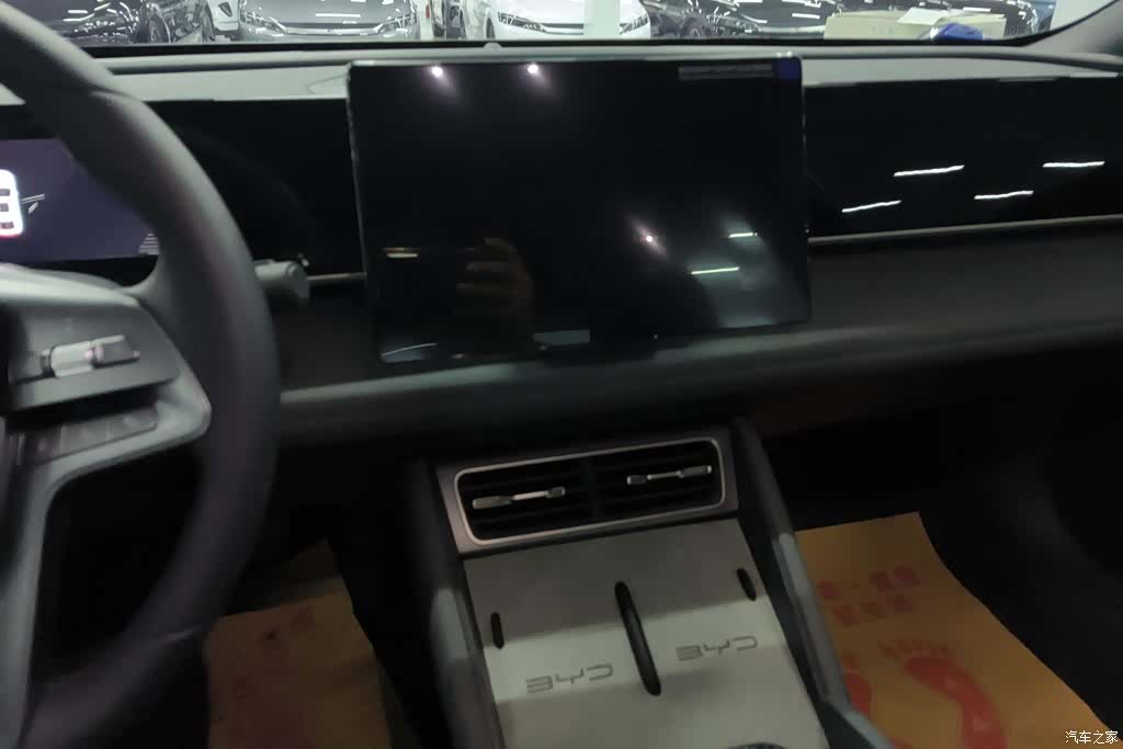 BYD Qin, 2025 13