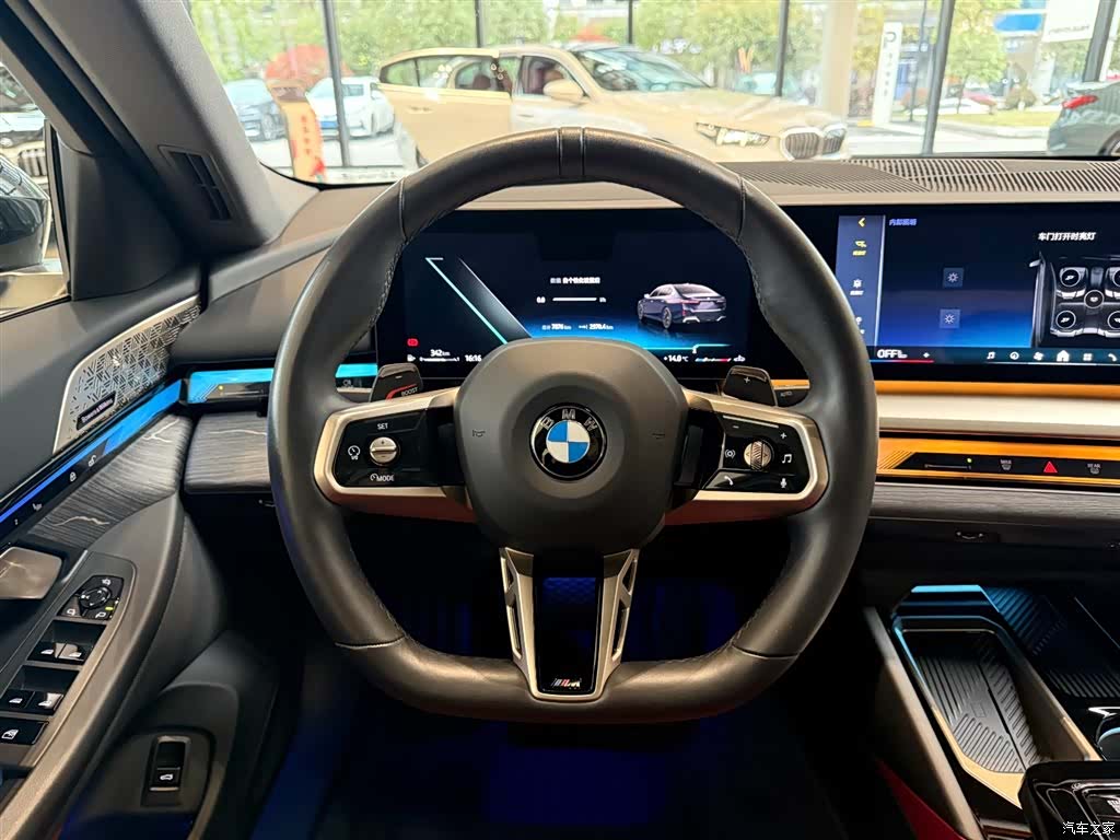 BMW 5 Series, 2025 12