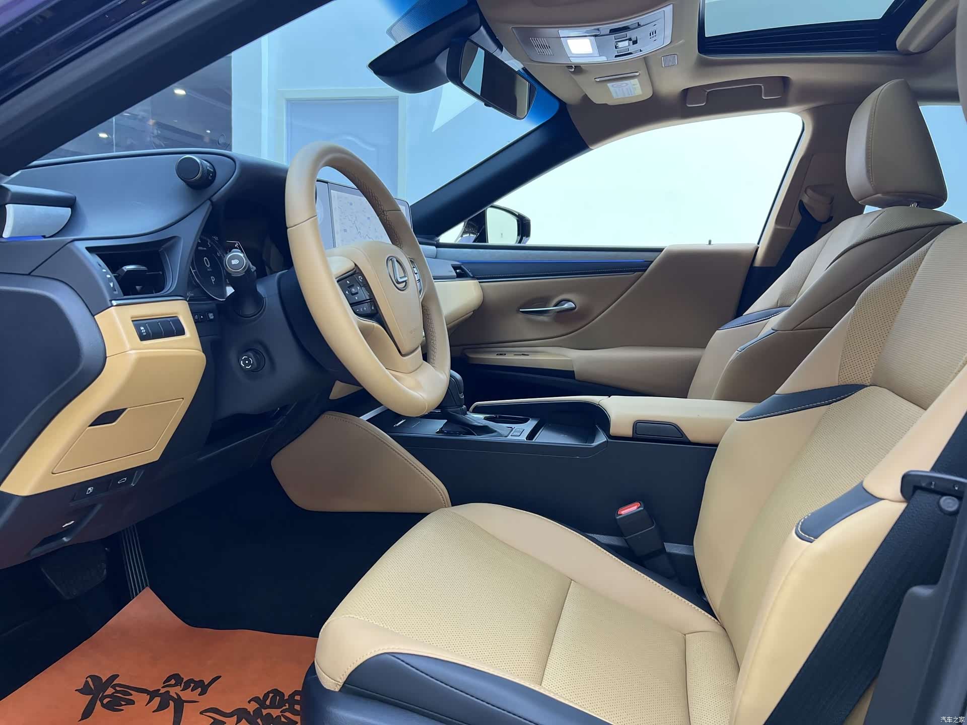Lexus ES, 2025 10