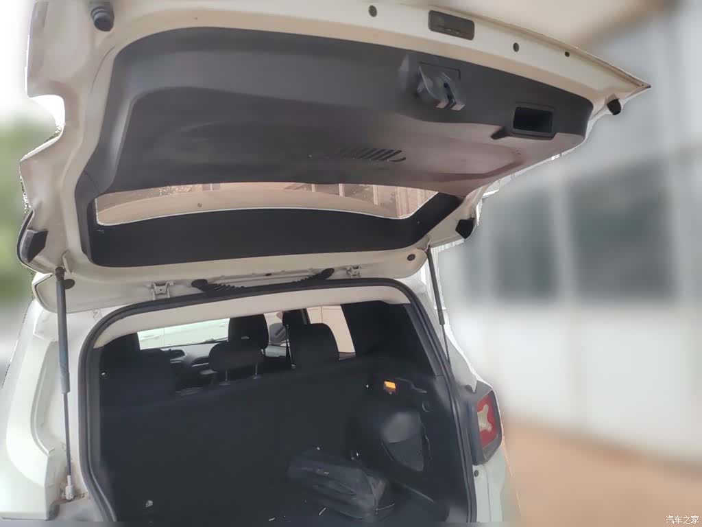 Jeep Renegade, 2016 15