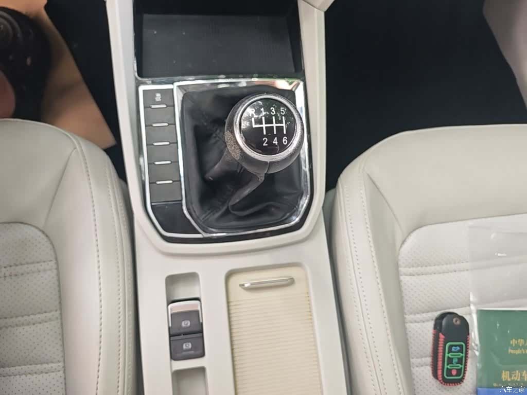 DongFeng S50, 2017 14