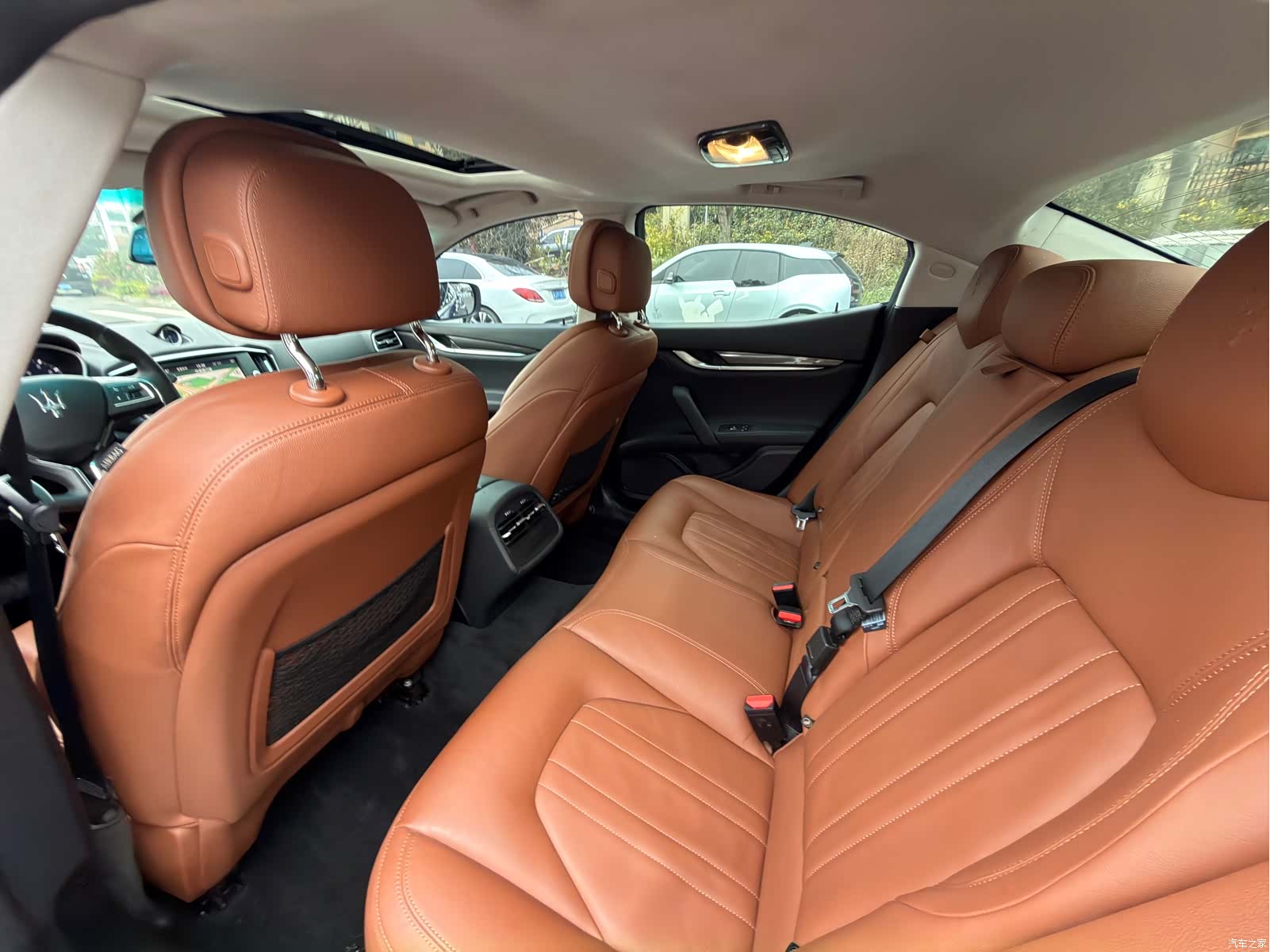 Maserati Ghibli, 2016 8