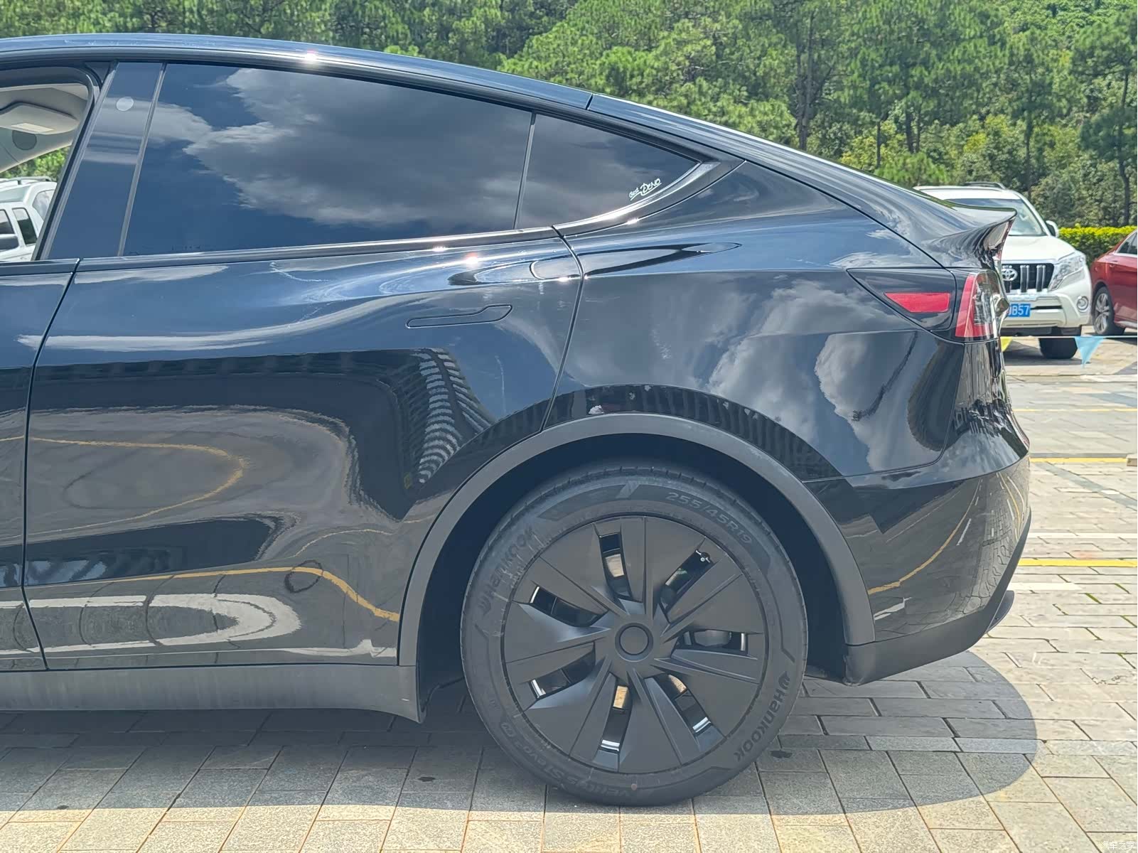 Tesla Model Y, 2021 18