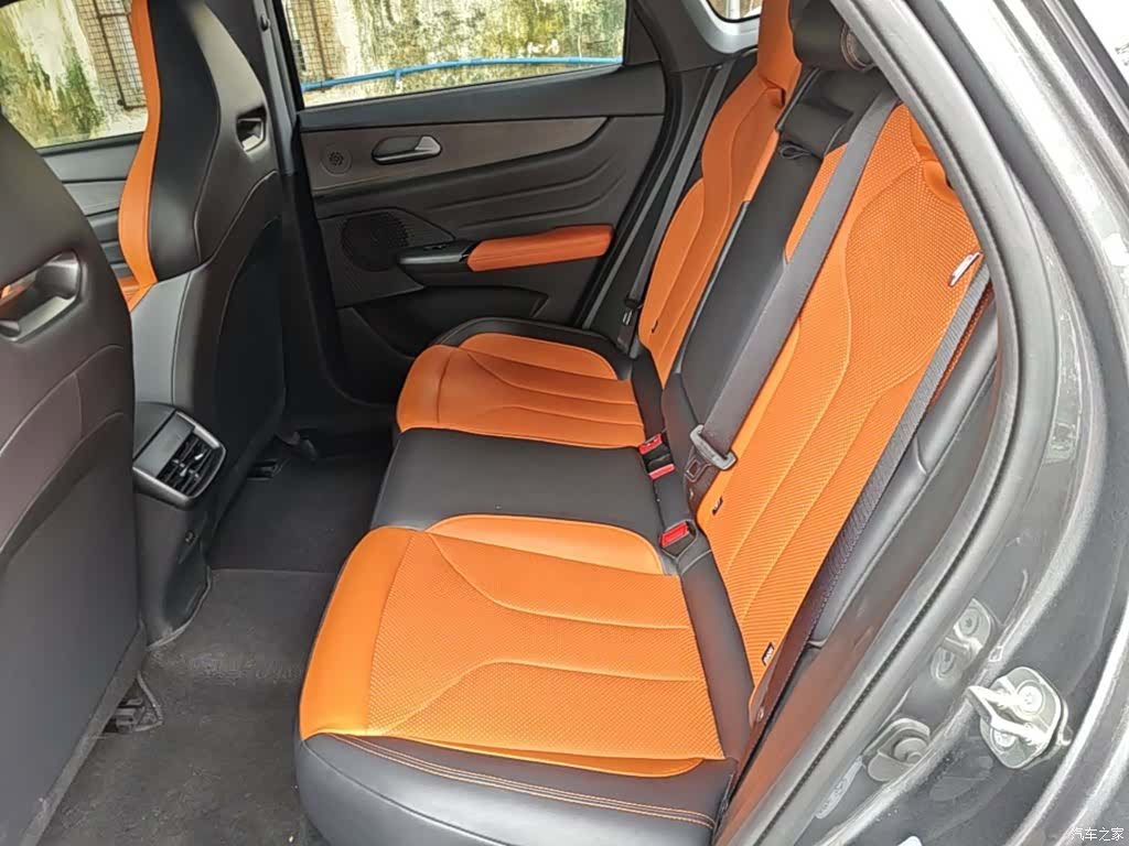 Changan UNI-V, 2025 17