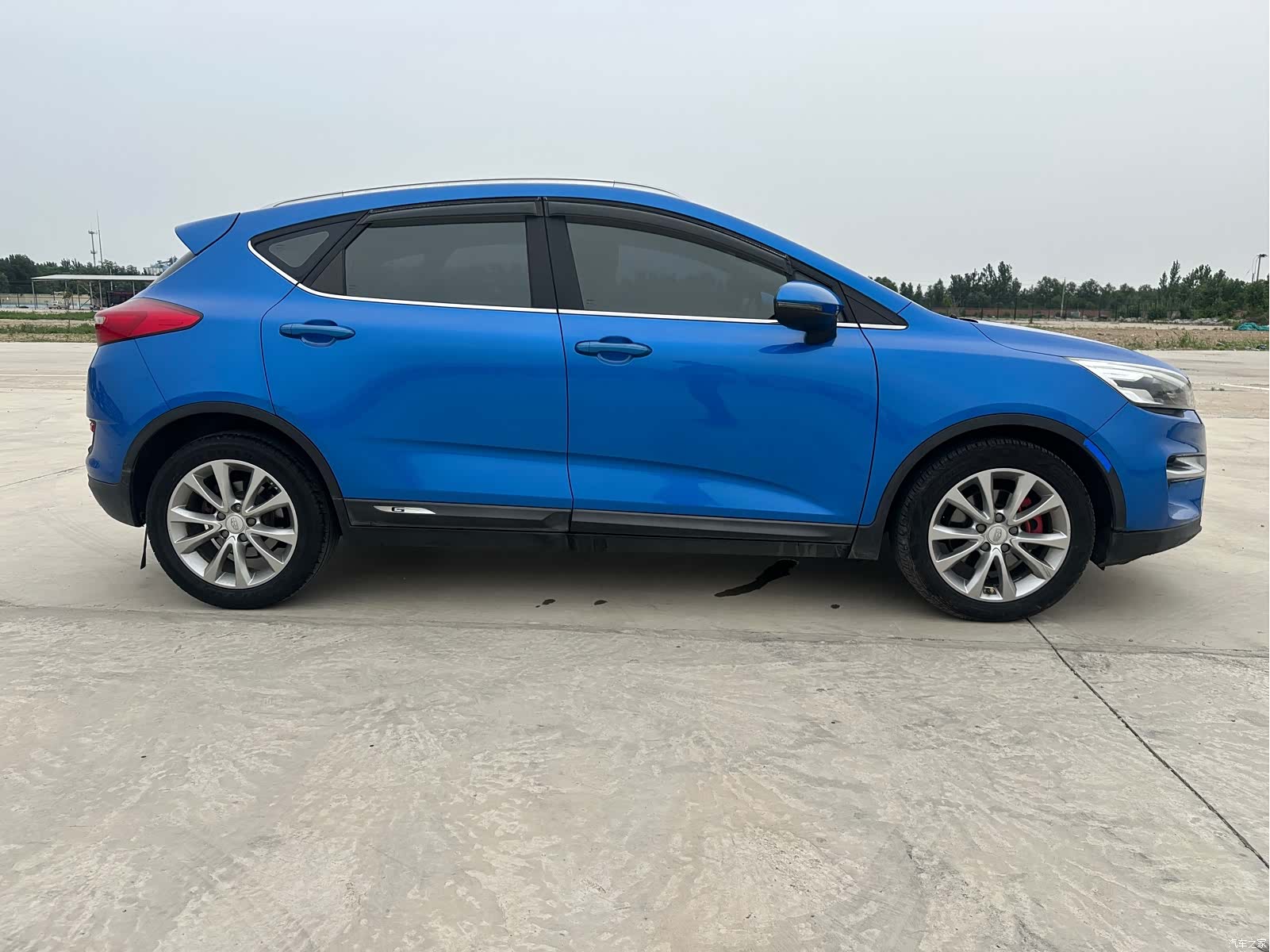 Geely Emgrand, 2017 4