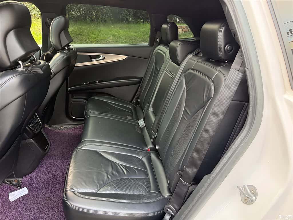 Lincoln MKX, 2019 10