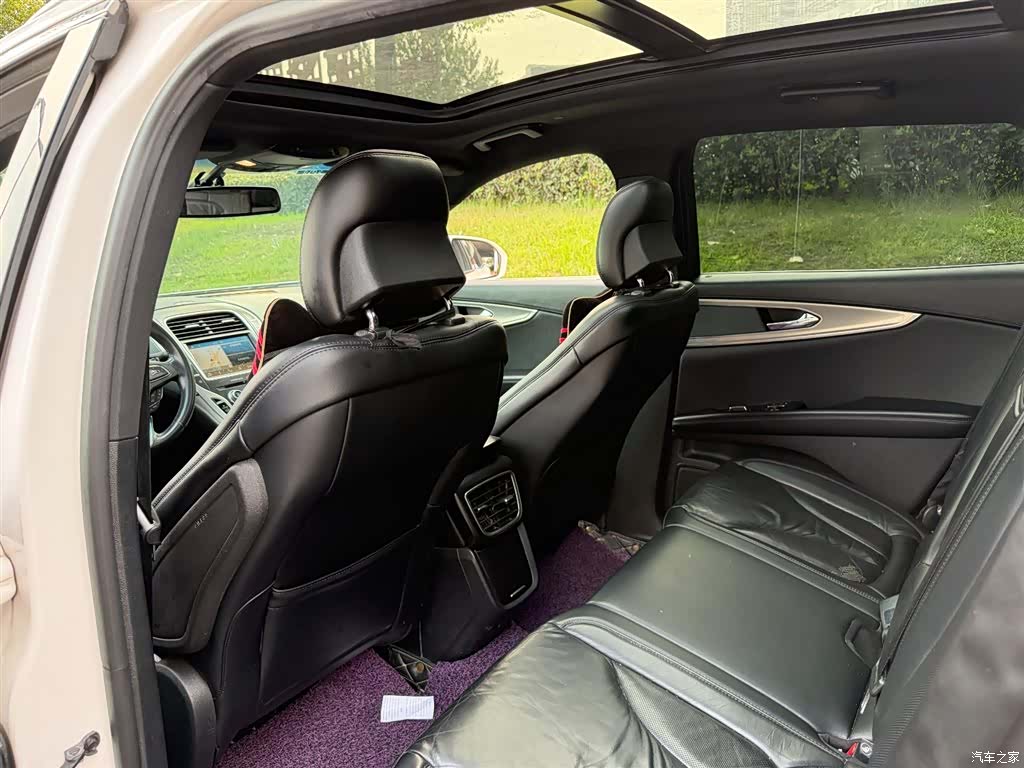 Lincoln MKX, 2019 9