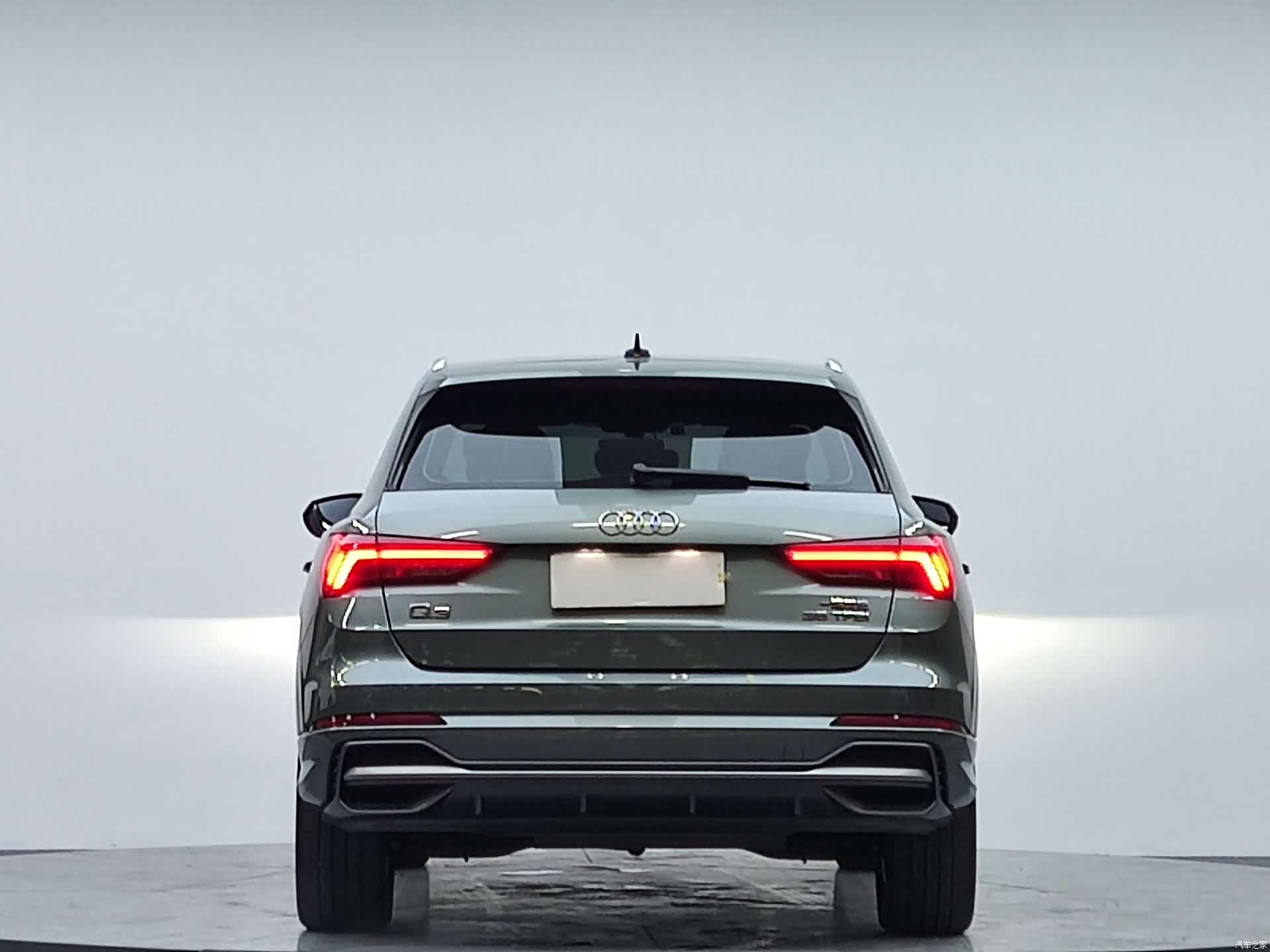 Audi Q3, 2023 все фото