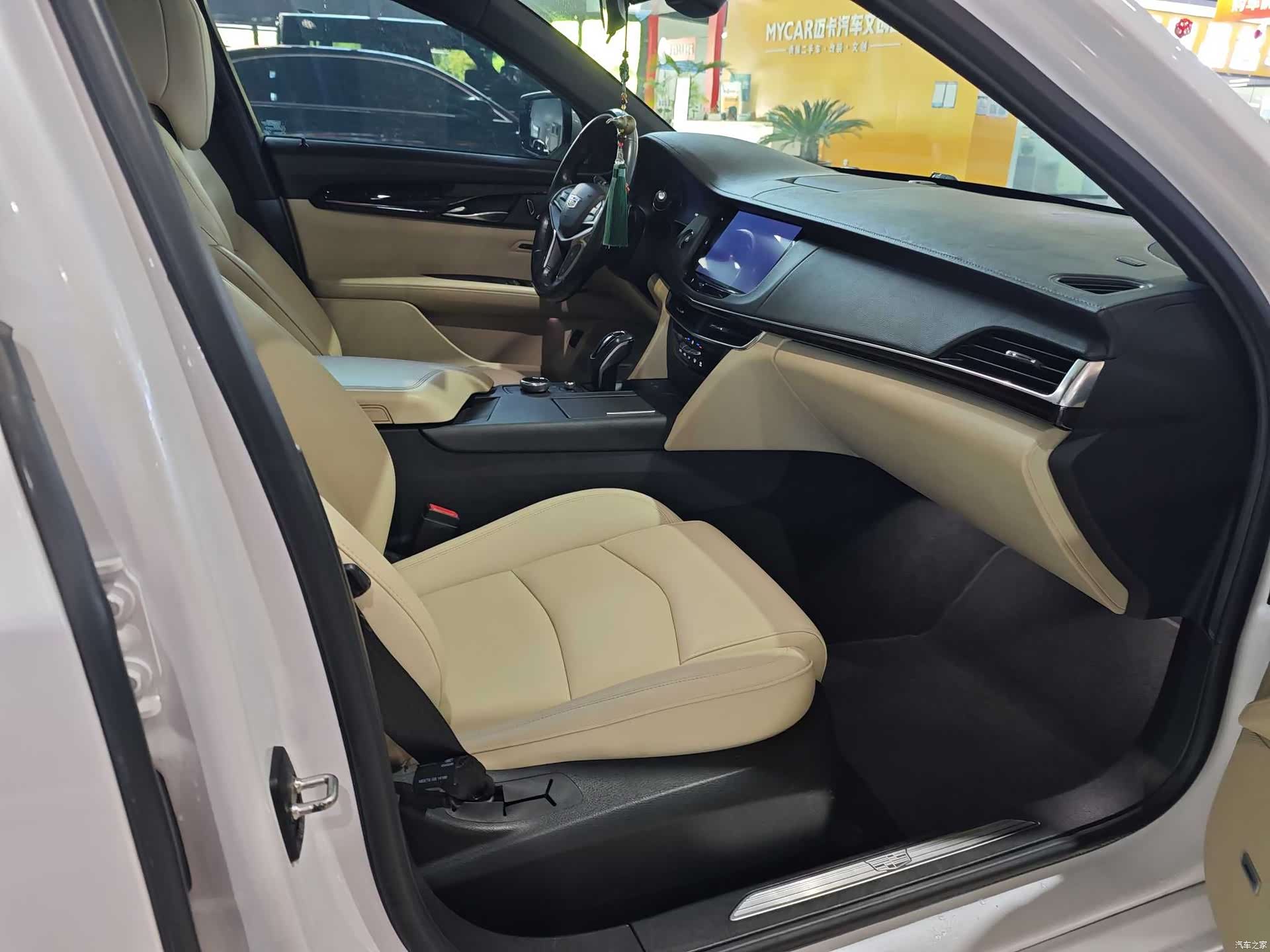 Cadillac CT6, 2019 все фото
